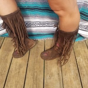 Fringed Embroidered Moccasin